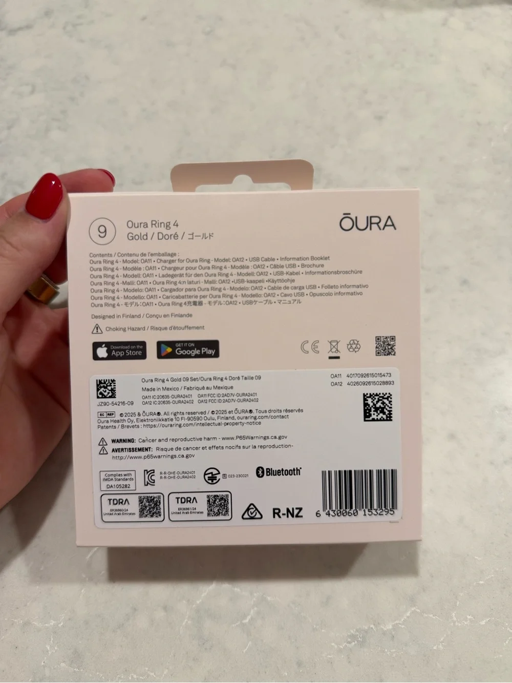 NEW Oura Ring 4 - gold, size 9